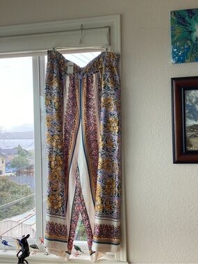 Anthropology the Somerset Silky Floral PantsNWT! Retails for $138